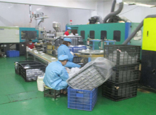 塑料杯生產(chǎn)車(chē)間